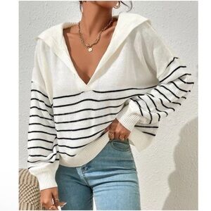 Oversized Striped V-Neck Sweater Pullover Black on Off White Long Sleeve Knit